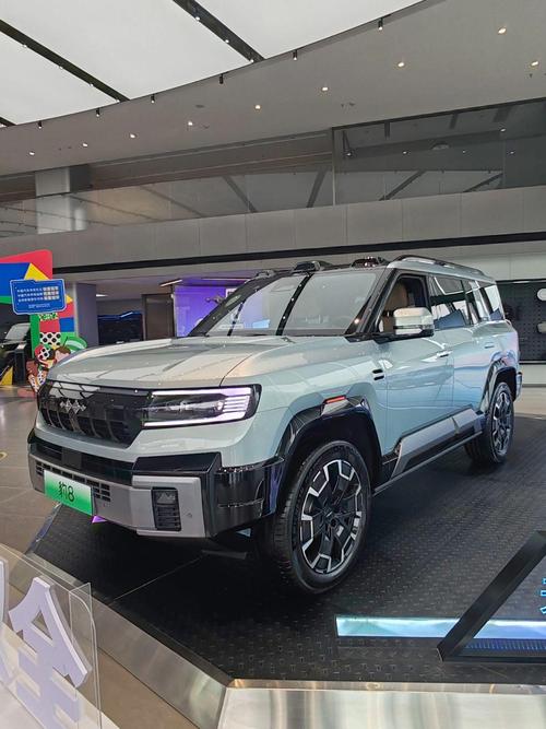 惠州116比亚迪方程豹硬派越野的爆款，英菲尼迪35周年与你共成长